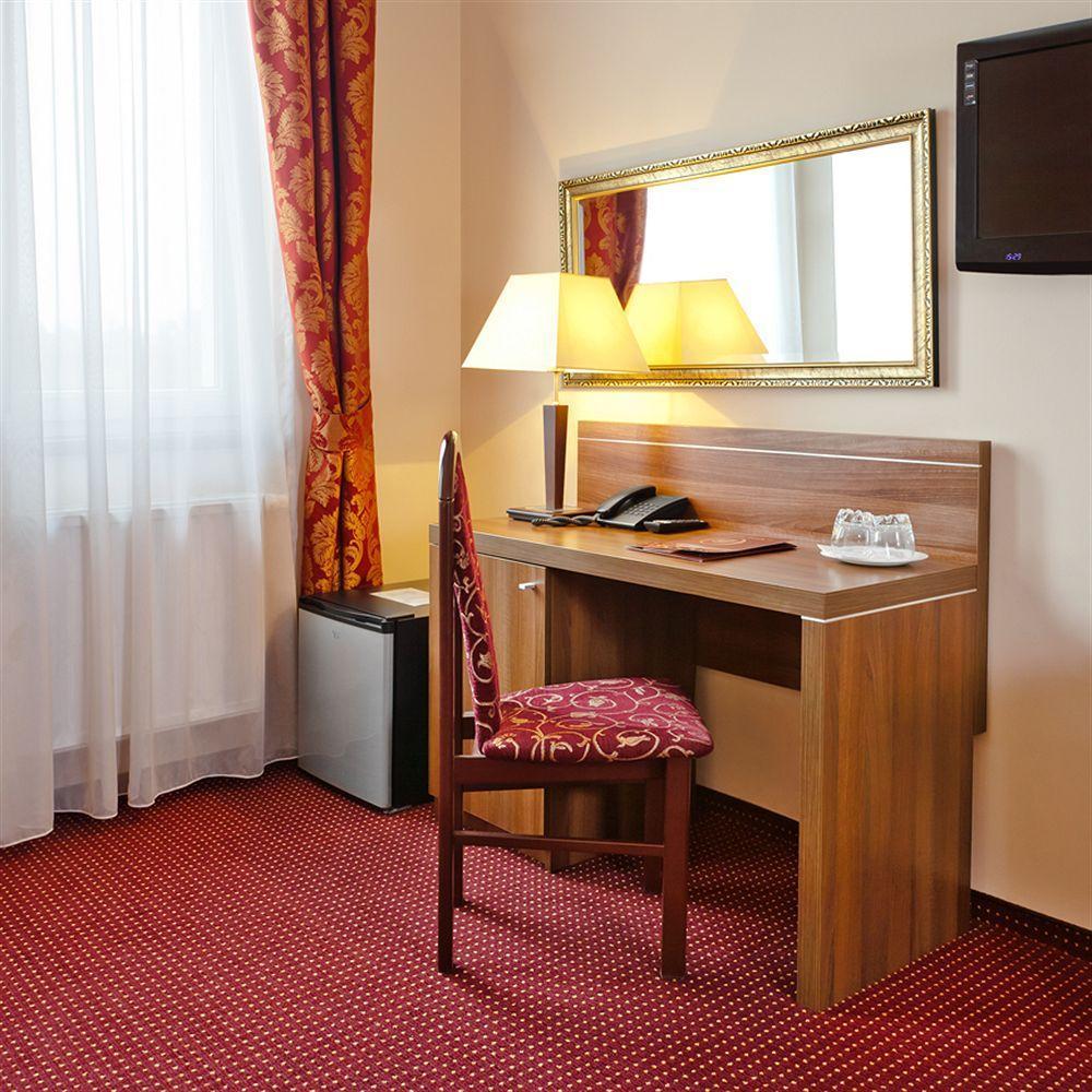 Jasek Premium Hotel Wrocław Exteriör bild