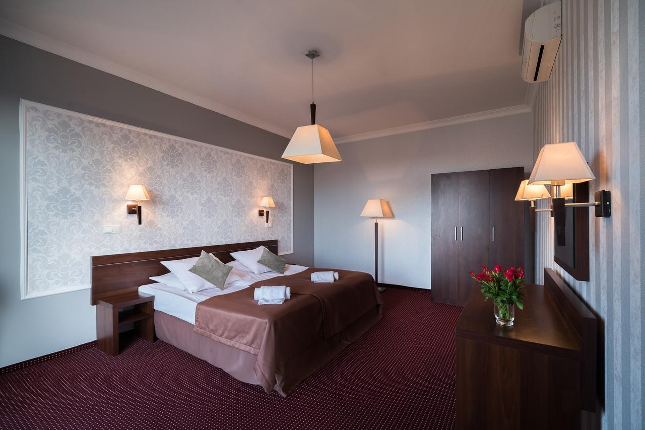 Jasek Premium Hotel Wrocław Exteriör bild