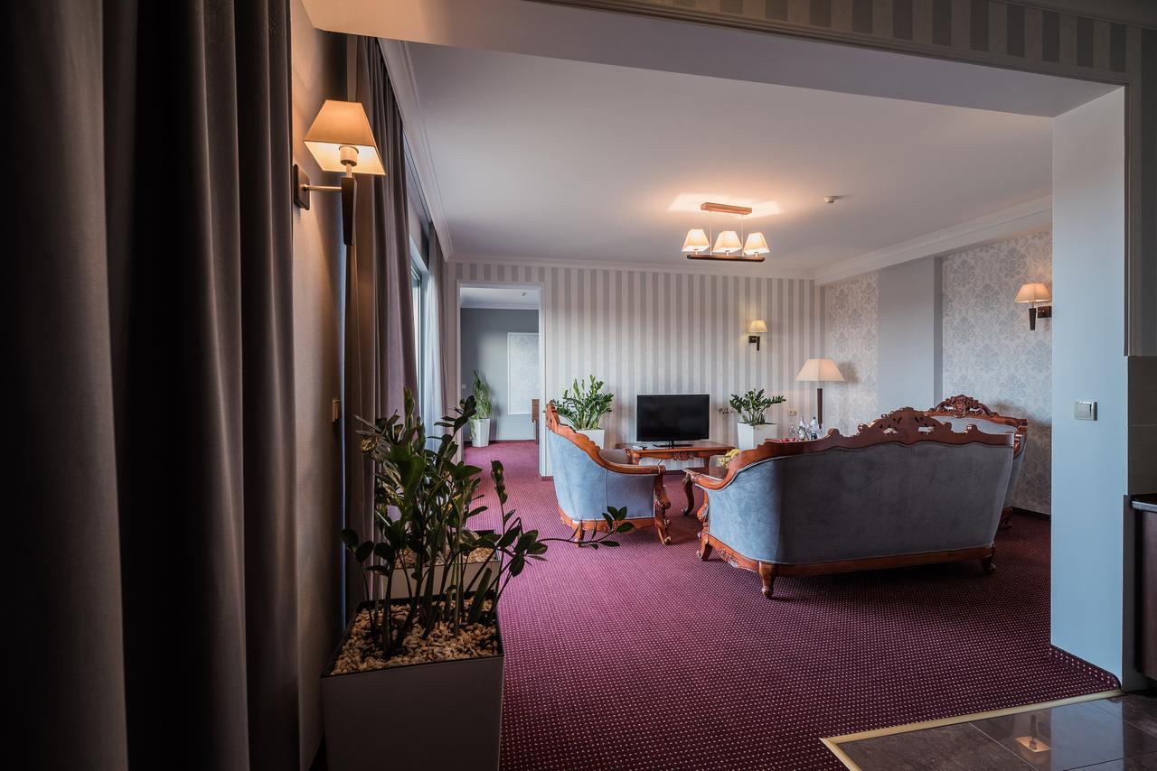 Jasek Premium Hotel Wrocław Exteriör bild
