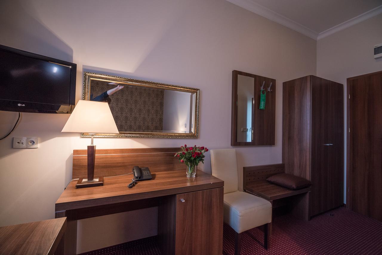 Jasek Premium Hotel Wrocław Exteriör bild